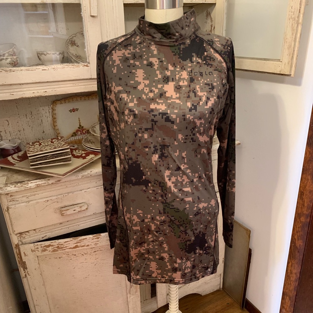Tesla Gear Performance Camo Training Series NWT
